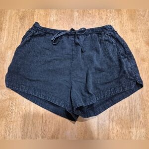 EUC Time And Tru Black Casual Shorts